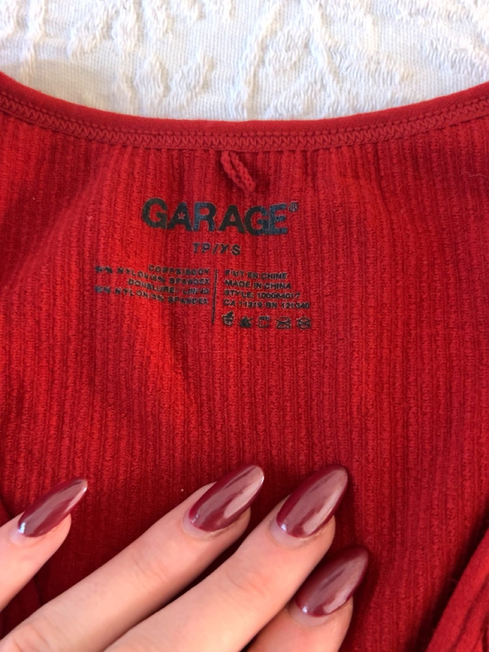 Garage Red Ribbed V-Neck Cropped Tank - Picture 2 of 2